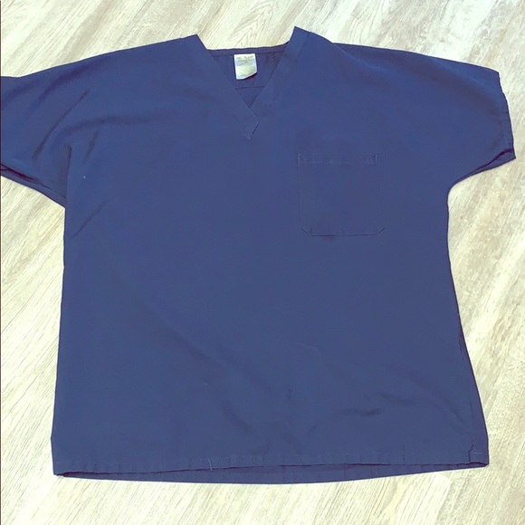 🌻🎉HP🎉Scrub top🌻 - Picture 1 of 1